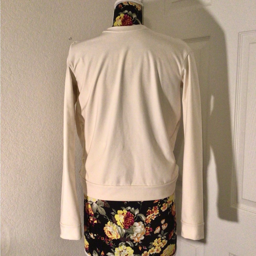 Lululemon Off White Pullover Jacket - image 4